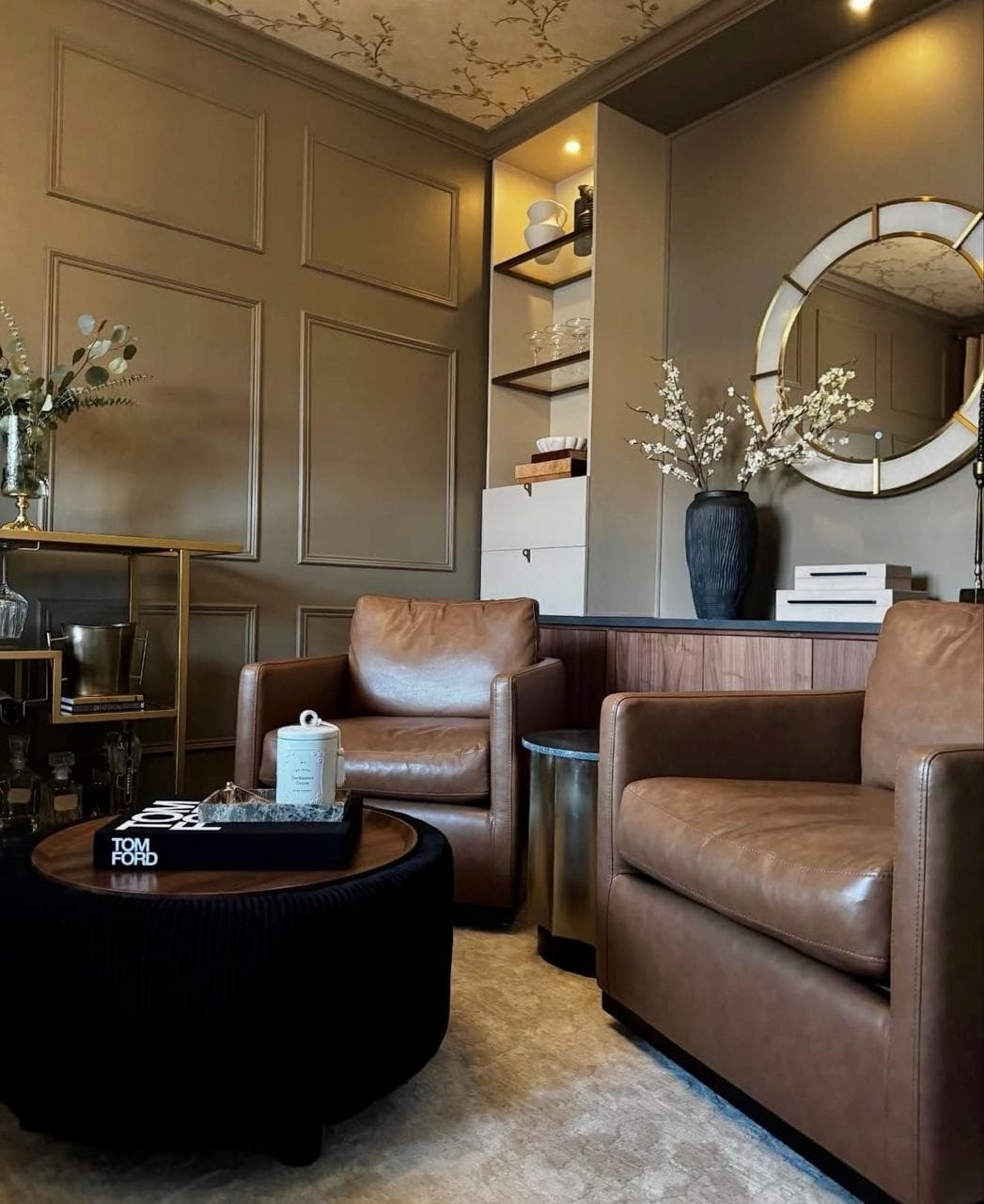 Intimate Seating Area